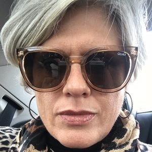 Meet your Posher, Jean